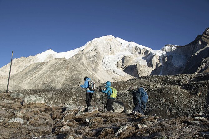 10 Days Manaslu Circuit Trek in Larke La Pass - Larke La Pass: the summit moment this trek is built for