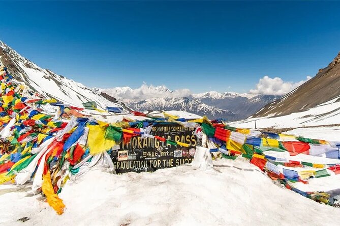 12 days Annapurna Circuit Trek - Permits, insurance, and the porter decision (simple math)