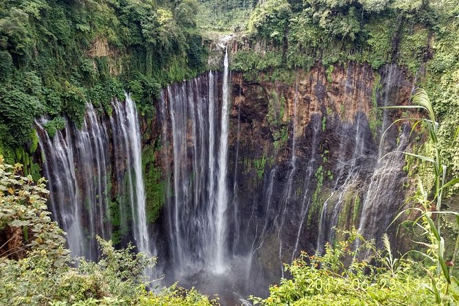 1Day - Tumpak Sewu Waterfall and Goa Tetes Cave Trekking - Getting from Malang: private transport plus the motorbike shuttle detour