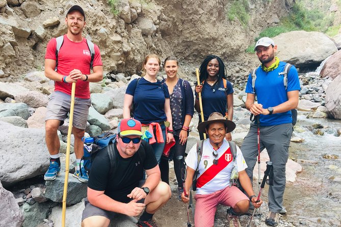 2 Day 1 Night Trek / Colca Canyon - Guides on the trail: English/Spanish support and real human help