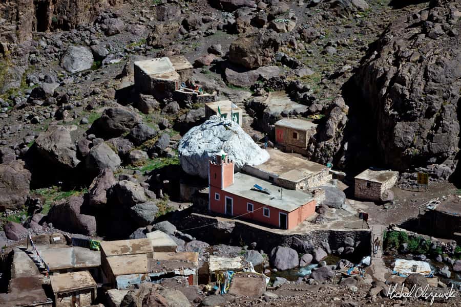 2-Day Atlas Mountains Morocco Trek with Village Stay - The Assif Aït Mizane Valley view: why the terraces matter