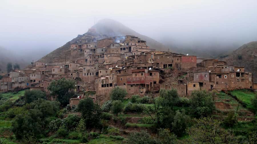 2-Day Atlas Mountains Morocco Trek with Village Stay - Day 2: Armed to Sidi Chamharouch, then Tizi Izgaren (2520m)