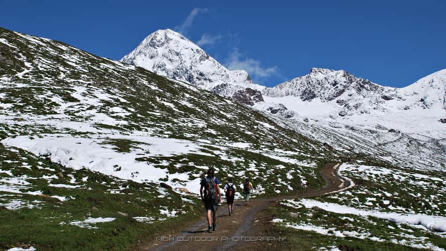 2-Day Atlas Mountains Morocco Trek with Village Stay - The river return to Imlil: late lunch and a gentler finish