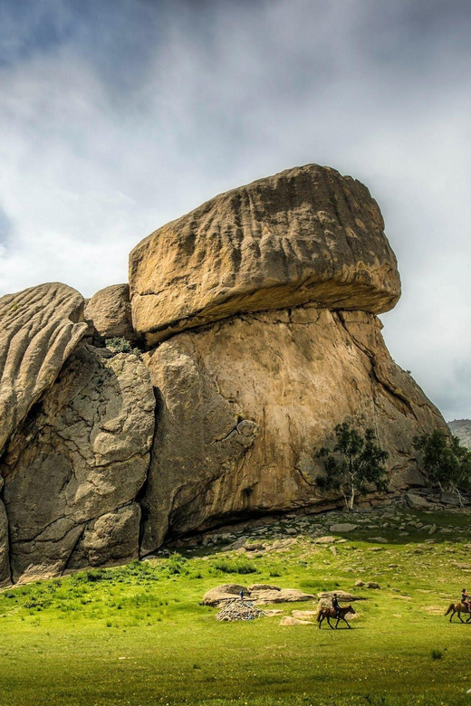 2 Day Horse trekking in Terelj national park - Day 1 Turtle Rock and Aryabal Monastery, then your first ride