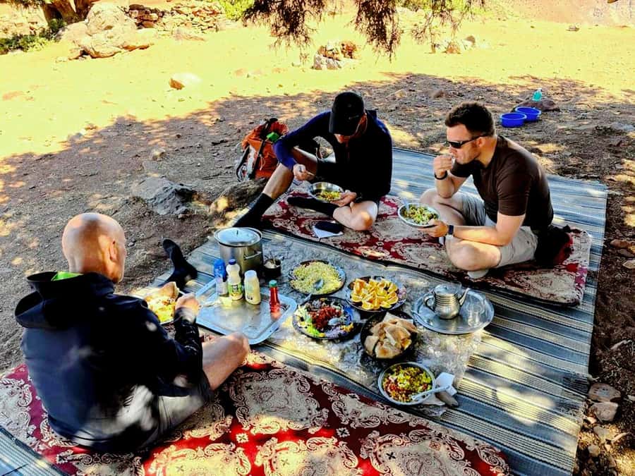 2-Day Trek, Berber Villages, and Stay in Azzaden Valley - Day 2: Id Issa history stop, Tizi Oudid pass views, and a forest picnic break