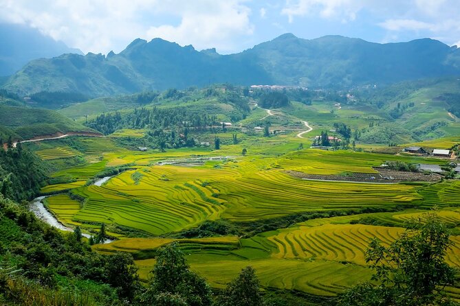 2 days authentic trekking tour in Sapa ( Homestay - Less touristy ) - Trekking reality check: steep sections and pacing options