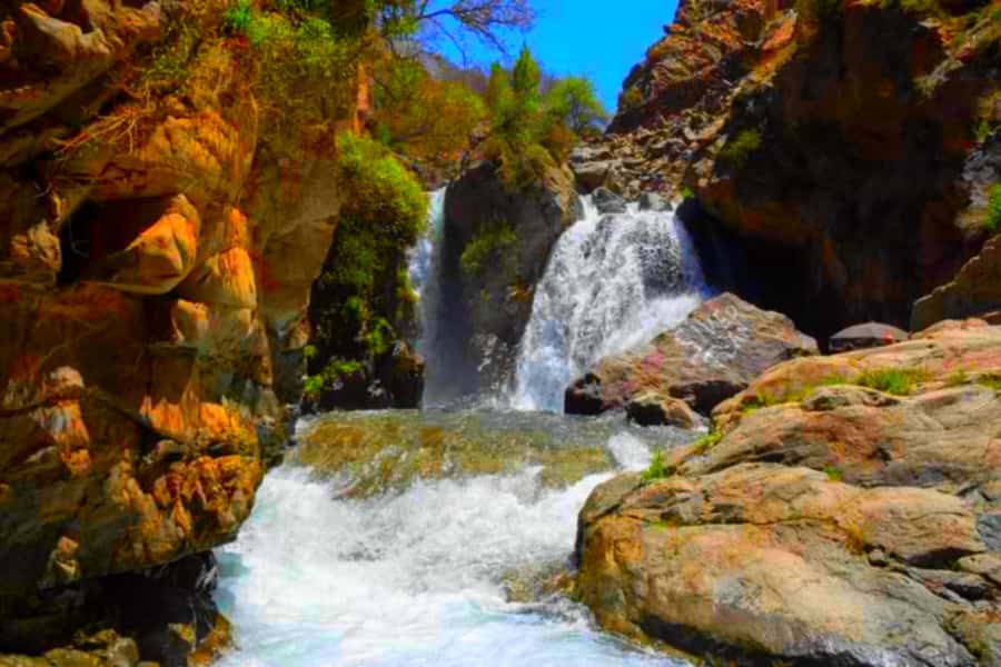 2 Days Desert Agafay and Atlas Mountains Trek From Marrakech - Who This Trek Is Best For