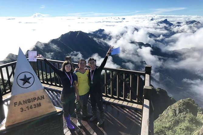 2 Days Fansipan Trekking - Day 1: Tram Ton Pass to Fansipan, where the trail steadily climbs