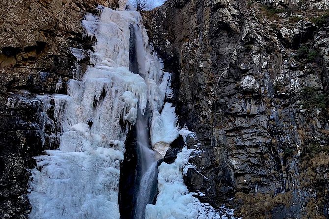 2 Days Private Tour to Kazbegi and Juta Village with Trekking - Overnight Stay in the Kazbegi Area: Rest So You Can Hike