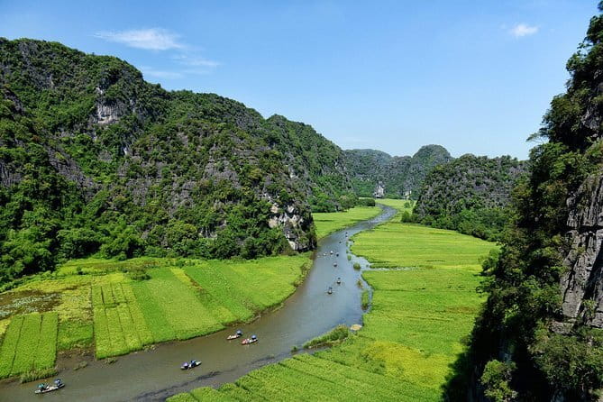 2-Days Sapa Tour with Fansipan Cable Car Trekking Three Village - Lunch in Sapa, then the sleeper bus back to Hanoi