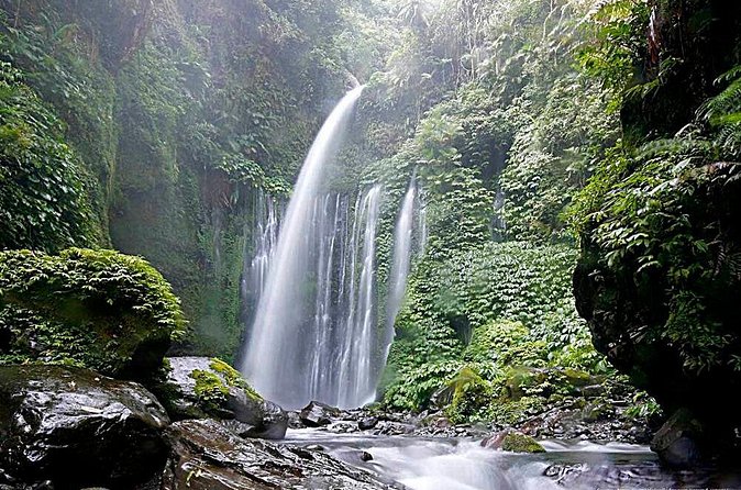 2D-1N Hiking Rinjani To Rim Senaru - Dewa Trekking - Guides and porters: the people who make the rim trek feel human