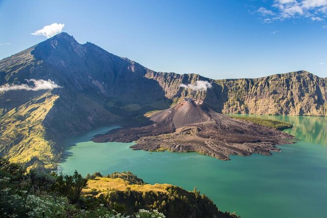 2D1N Senaru Crater Rim Trekking - Key highlights worth planning around