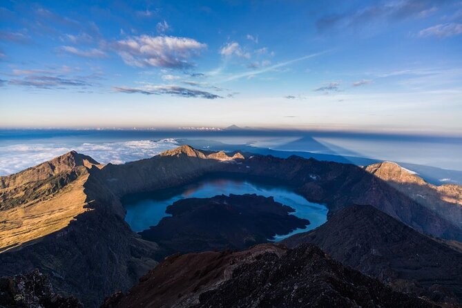 3D/2N Rinjani trekking summit,lake and hot springs. - How Day 1 builds your stamina: Sembalun Village to Sembalun Crater Rim