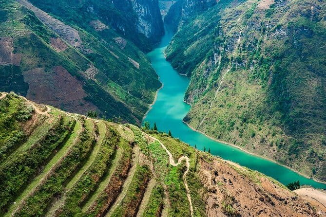 3Day Kayak & Trek to Ha Long Bay and Tamcoc (the 2nd day private) - Day 2 afternoon: Drive to Ninh Binh and Tam Coc overnight