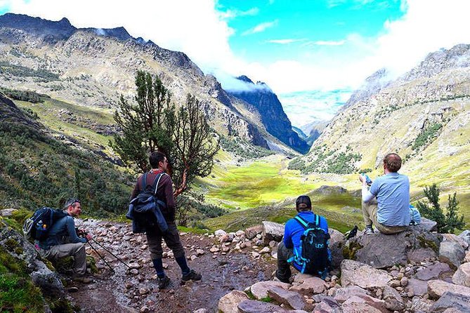 4-Day Lares Trek to Machu Picchu - Day 4: The early Machu Picchu bus, a guided tour, and optional mountain tickets