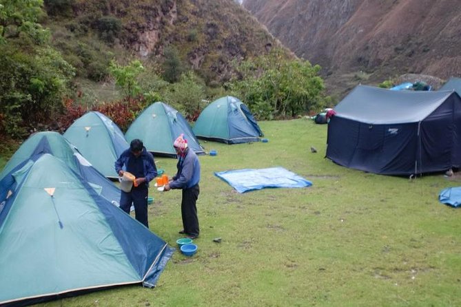 4-Day Salkantay Trek to Machu Picchu - Day 3: from upper jungle valleys to Santa Teresa warmth, then on to Aguas Calientes