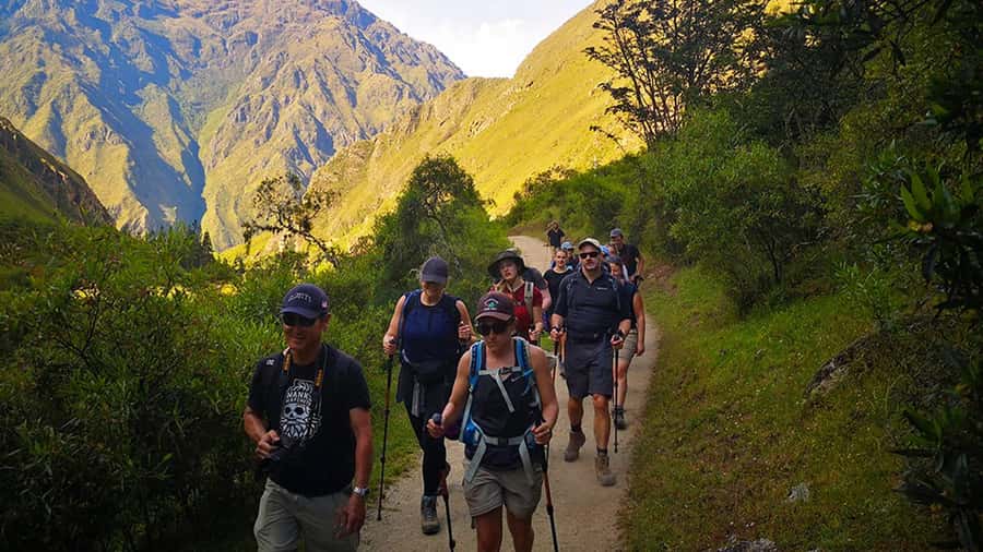 4 days/3 nights: Inka Jungle Trek to Machu Picchu - Day 2: Urubamba River Walk on a Preserved Inca Road to Cocalmayo Hot Springs