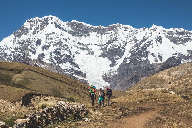 6 day Rainbow Mountain x Ausangate Trek - FlashpackerConnect - Day 6: Rainbow Mountain sunrise, then Red Valley and back to Cusco