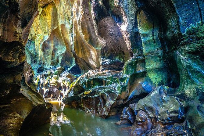 Adventures Tour : Bali Hidden Canyon Trekking - Beji Guwang - The heart of the day: Beji Guwang Hidden Canyon trekking