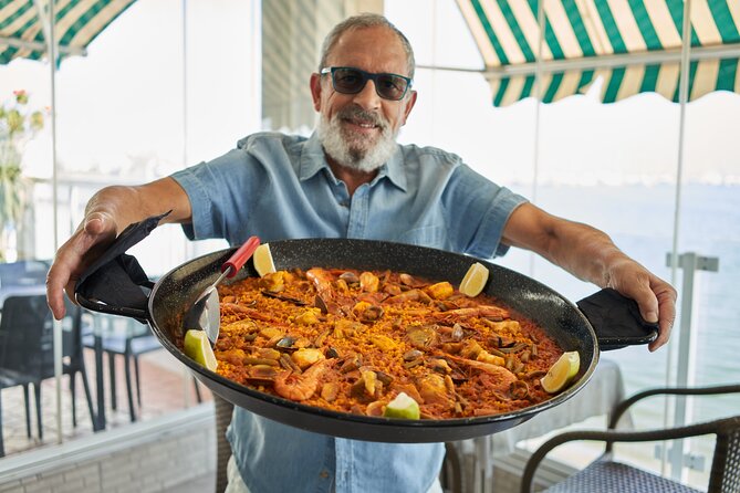 Albufera Private Day Tour: Paella, Boat Cruise and Nature Walk - Stop 3: Bon Aire Restaurant—paella lunch done in the Albufera zone