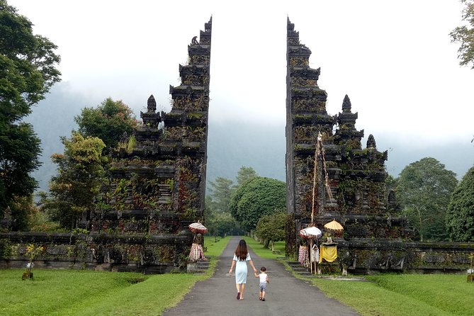 All Inclusive Sekumpul Waterfall Trekking , Handara Gate & Temple - Morning Pickup and the Easy Road North (8:00 Start)