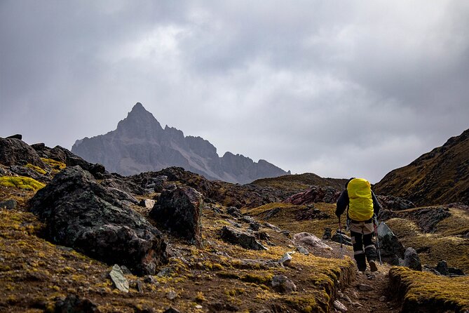Ausangate and Rainbow Mountain Trek – 3 Days / 2 Nights - Cusco to the trailhead: why the 5:00 am start matters