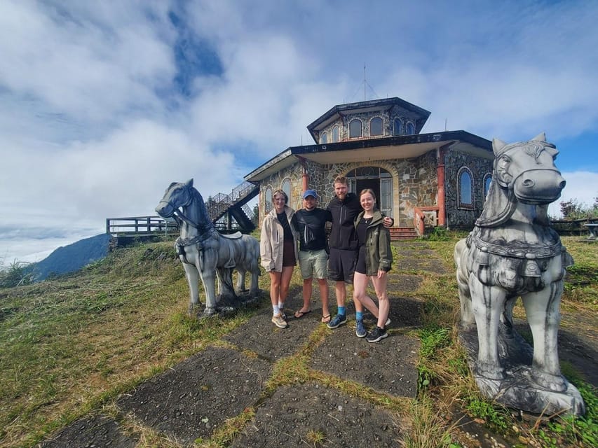 Bach Ma National Park Trekking Tour From Hue/Da Nang/Hoi An - Stop inside the park: Hai Vong Dai Peak and the best “payoff” views