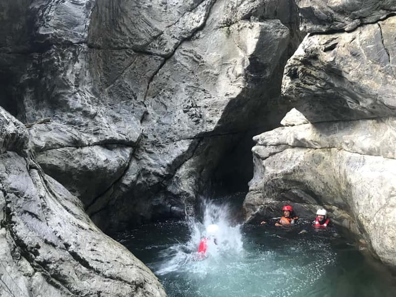 Bagni di Lucca: River Trekking In The Cocciglia Canyon - What you actually do in the Lima River: walk, climb, slide, jump (optional)