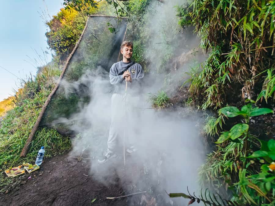 Bali: Mount Batur Guided Sunrise Trek with Breakfast - Watching the sea of clouds sunrise: how to enjoy it without the stress