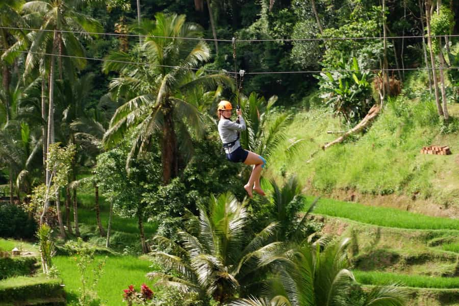 Bali: Mount Batur Sunrise Trek & Ubud Zip-Line Adventure - Packing and safety: what to bring for cold, tired, and sometimes slippery moments