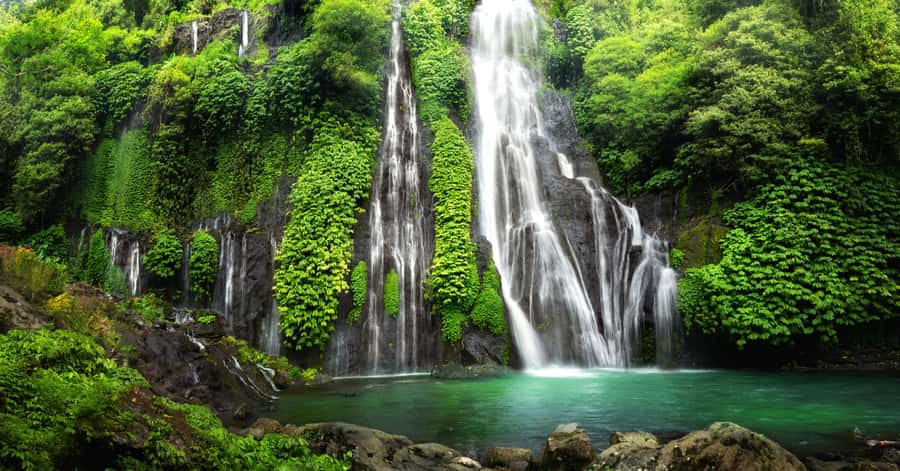 Bali: Munduk Waterfalls Trek, Twin Lakes and Temple Tour - Lunch at a local family restaurant: where the value shows up