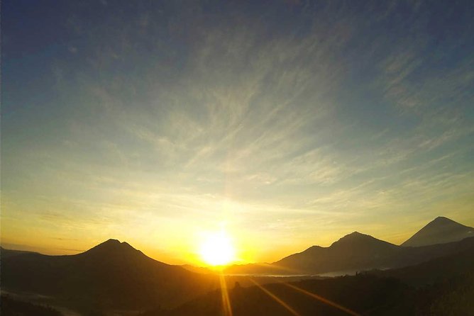 Bali Sunrise Trekking and Natural Hot spring Tour - Flashlight, warm layers, and the little decisions that prevent problems