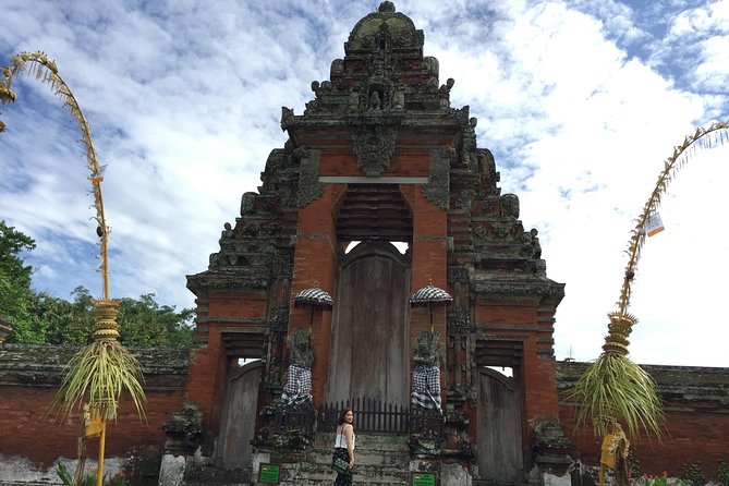 Best of Bali Water Temple and UNISCO Rice Terrace Trek - Ulun Danu Beratan: Lake Goddess Temple on a Crater Edge