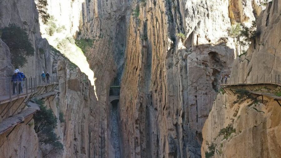 Caminito del Rey: Trekking Tour with Hiking Guide - Safety, wind, and heights: what the walk feels like in real life