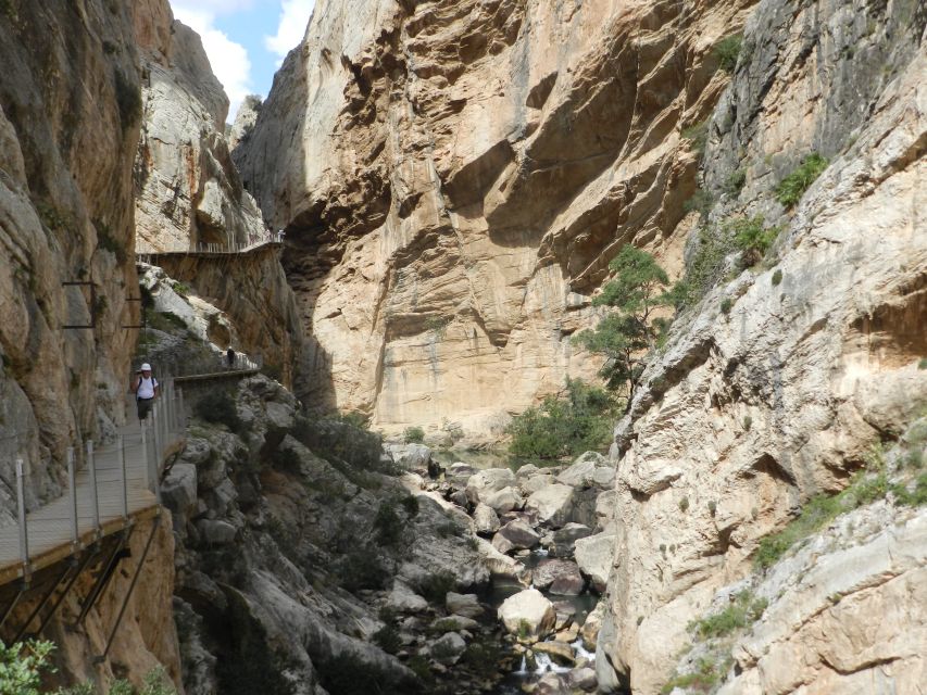 Caminito del Rey: Trekking Tour with Hiking Guide - Getting it right before you go: shoes, ID, and what’s banned