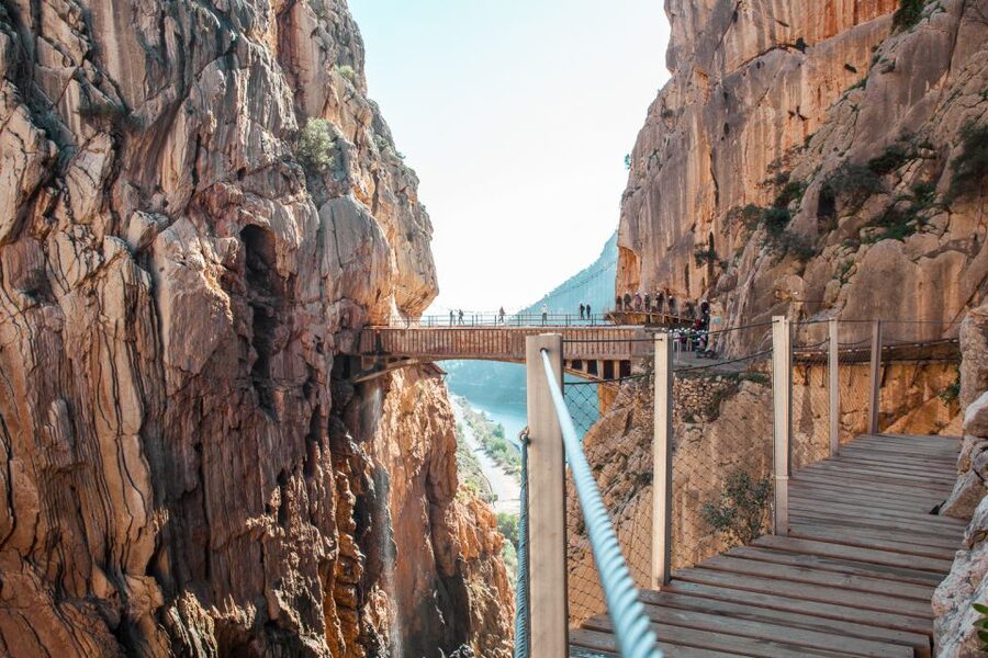 Caminito del Rey: Trekking Tour with Hiking Guide - Your 3.5-hour flow: El Kiosko start, guided Caminito, Acceso Norte finish