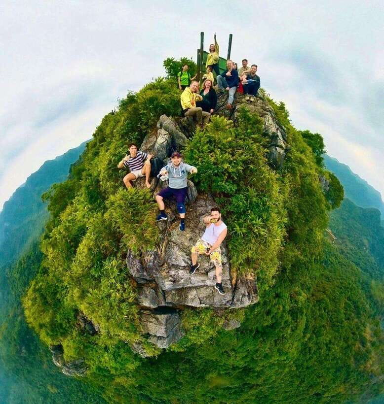Cat Ba: National Park Trek, Village Visit and Kayak Day Tour - Getting back: boat ride views and the Cai Beo Floating Village pass