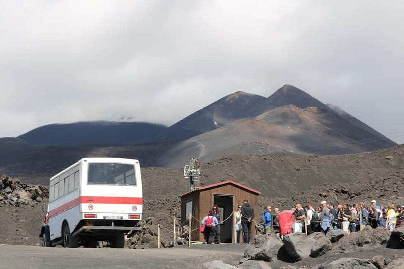 Catania, Etna trekking with guide and cable car at 3000 meters + transfer available - What to bring: cold-proof clothing and real hiking basics