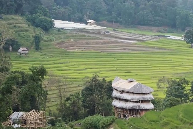 CHIANG MAI: Doi Inthanon-Trekking Pha Dok Seaw-Waterfall-Lunch - Pha Dok Siew nature trail: waterfall swim, rice terraces, and coffee on the Karen farm