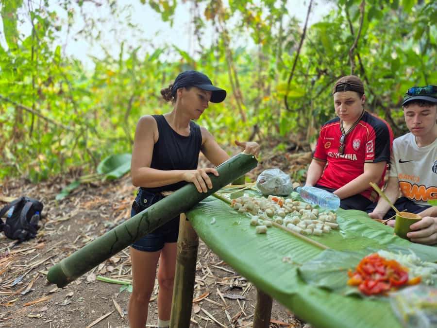 Chiang Rai Jungle Trek & Bamboo Tube Cooking Adventure - Tea Plantation Stop: A Practical Look at Local Farming