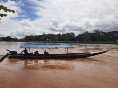 Chiang Rai Trek:Jungle Hike, Bamboo-Cooked Lunch & Boat Ride - Mae Kok River long-tail boat to Karen village