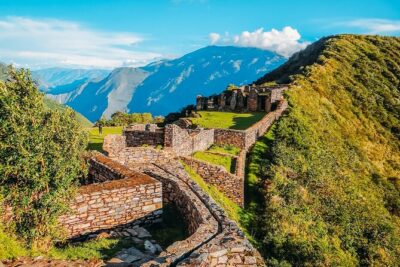 Classic Choquequirao Trek – 5 Days / 4 Nights - Day 1: Ruins of Choquequirao, Capuliyoc team time, and the drop into Chiquisca