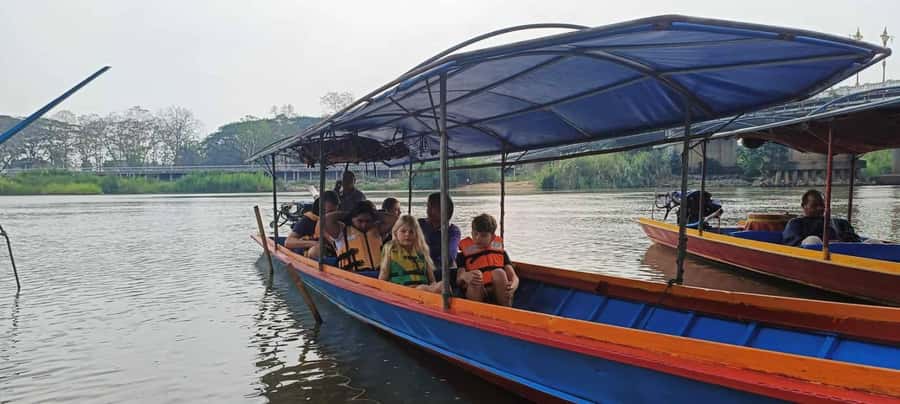 Cultural trekking and boat trip - Meeting Lahu and Akha Communities on Foot