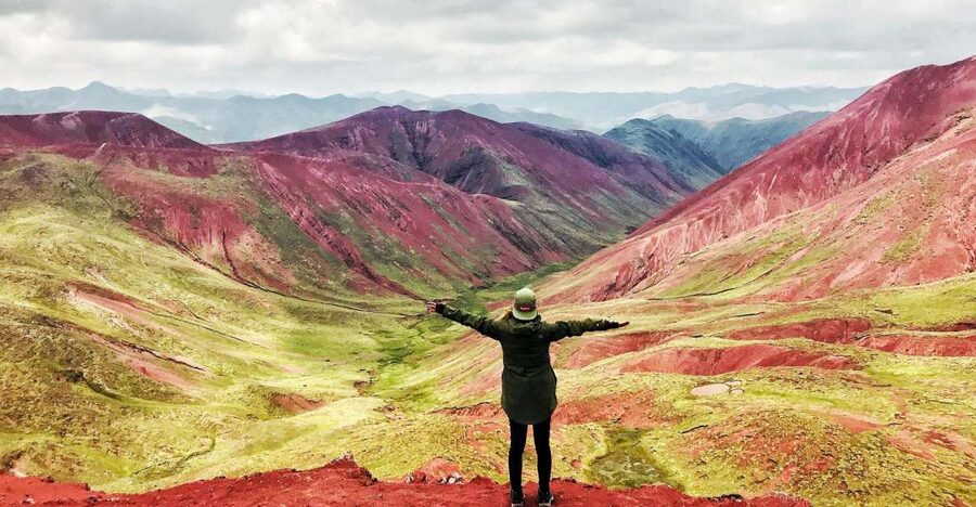 Cusco: Full-Day Rainbow Mountain & Red Valley Trekking Tour - H2: Red Valley Trek to 5,038m (and the Independence Factor)