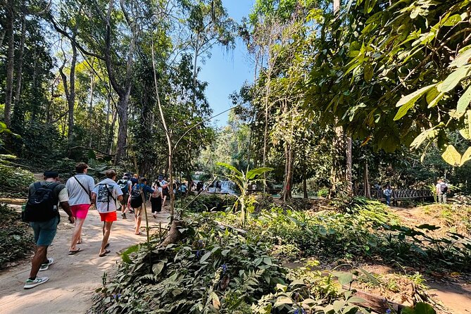 Day Trek to Kuangsi Waterfall and Bear Sanctuary - Luang Prabang full day tour - Why Kuang Si is better on foot than by bus
