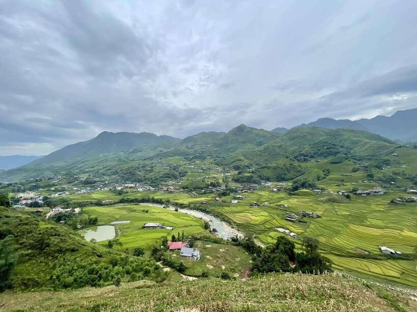 Easy Trek in Sapa mountain : Y Linh Ho - Lao Chai - Ta Van - Getting to Hoàng Văn Thụ (Massage Lits) and Starting Off Right