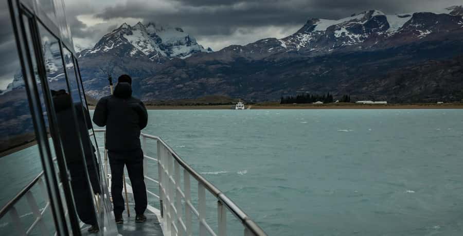 El Calafate: Glacier Cruise & Trekking at Estancia Cristina - Upsala Glacier views: what to expect when you see it from the water
