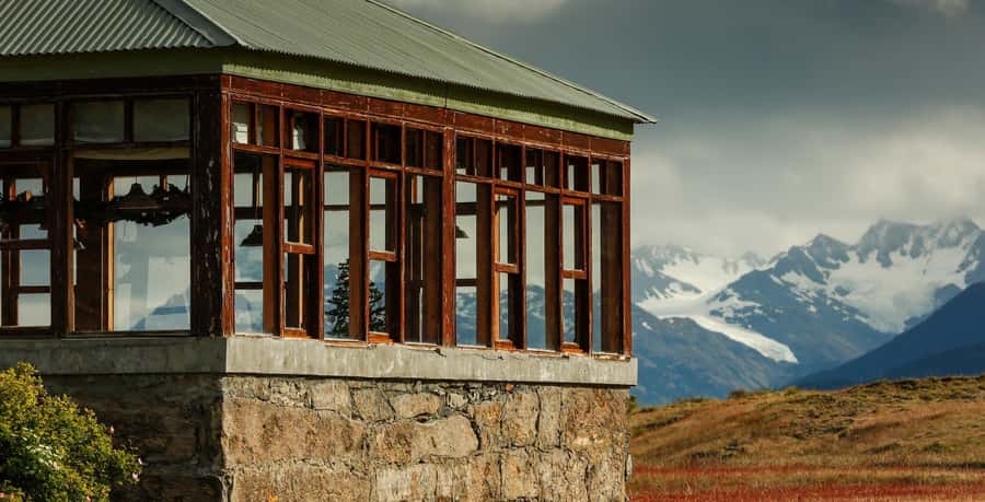 El Calafate: Glacier Cruise & Trekking at Estancia Cristina - The Caterina River and chapel hike: a short walk with a big payoff