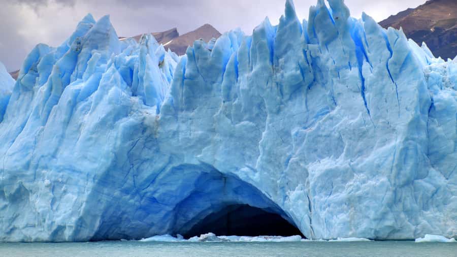 El Calafate: Glacier Cruise & Trekking at Estancia Cristina - What to wear and bring for wind, sun, and trekking shoes