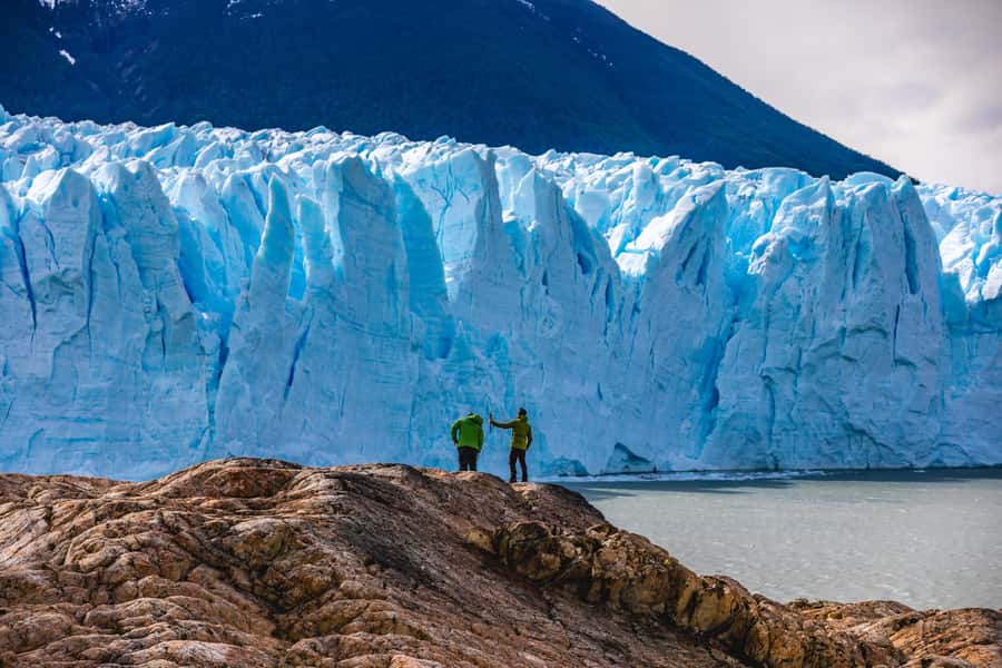 El Calafate: Perito Moreno Glacier Trekking Tour and Cruise - The Crampon Moment: What the Guides Actually Do for You